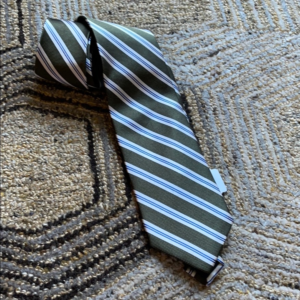 Men’s Jos. A. Bank tie NWT